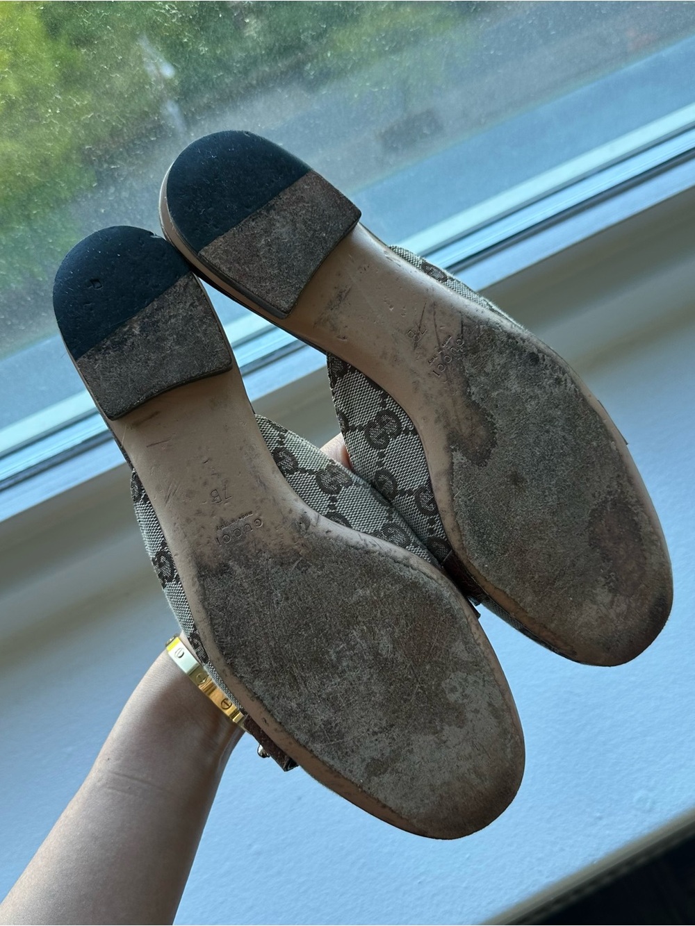 Authentic Gucci canvas mule slides flats - Picture 4 of 6